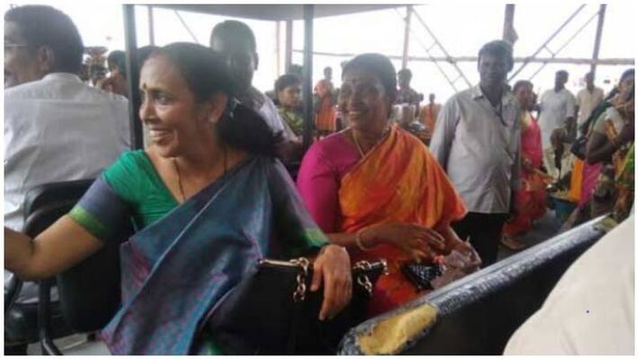 durga stalin went to thiruchendur subramaniya temple durga stalin went to thiruchendur subramaniya temple