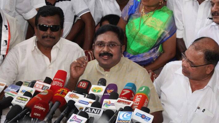 TN Assembly Speaker issues notice... AIADMK 3 MLAs