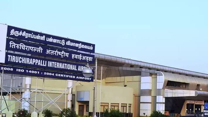 Kanimozhi arrested at trichy airport Kanimozhi arrested at trichy airport