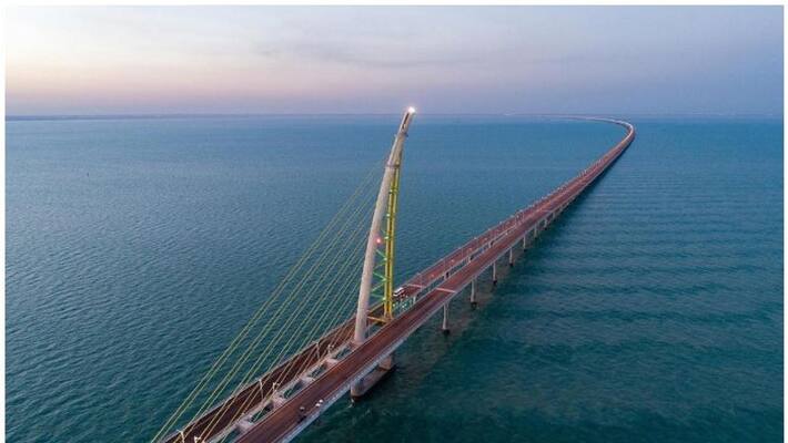 man attempt to suicide from Jaber Bridge man attempt to suicide from Jaber Bridge