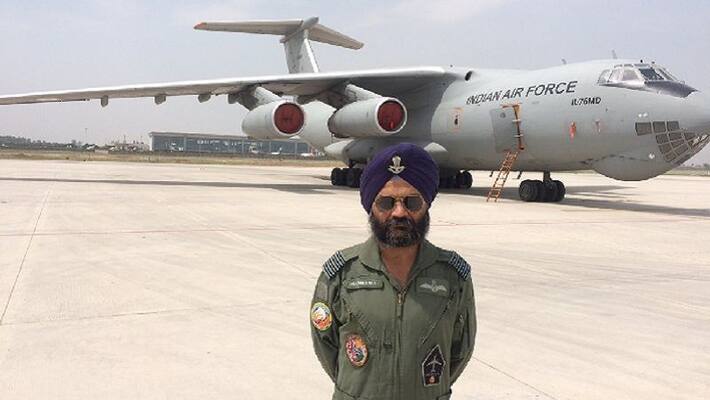 IAF salutes braveheart pilot for 1000 landings at Leh and Thoise s arduous airfields IAF salutes braveheart pilot for 1000 landings at Leh and Thoise s arduous airfields