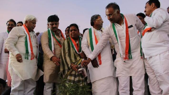 Siddaramaiah and Dk shivakumar takes the challenge of Kundgol by election Siddaramaiah and Dk shivakumar takes the challenge of Kundgol by election