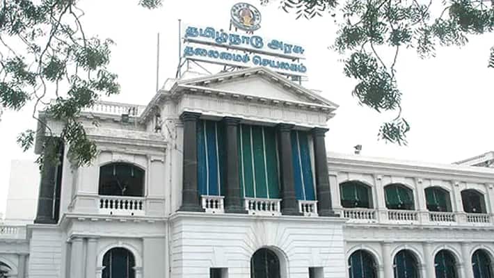 DMK  Flags flying on the fort government  Officials who break the orders