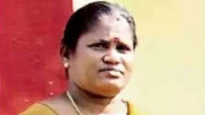 Liquier smuggle in viluppuram by lady inspector Liquier smuggle in viluppuram by lady inspector