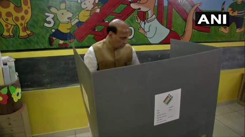 Home Minister and Lucknow BJP Candidate Rajnath Singh casts his vote at  polling booth 333 in Scholars' Home School