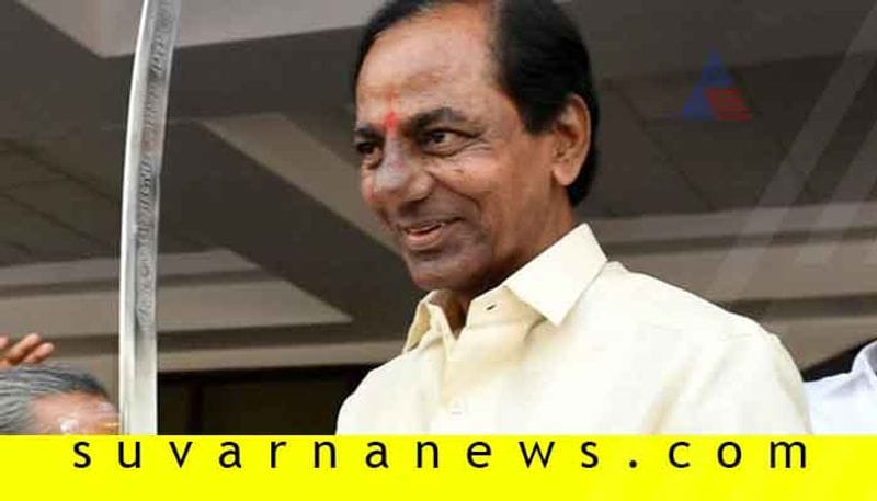 ఎంపీలను గెలిపించే బాధ్యతను ఎమ్మెల్యేలు తీసుకోవాలని కేసీఆర్ సూచించారు. కానీ.. ఆయా జిల్లాల్లో కొందరు ఎమ్మెల్యేలు ఎంపీ ఎన్నికలను సీరియస్గా తీసుకోలేదని టీఆర్ఎస్ వర్గాల్లో ప్రచారం సాగుతోంది.