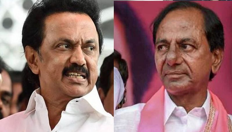Stalin meets KCR, but refuses to ditch Congress for Third Front..