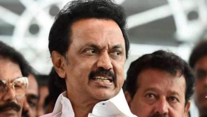 DMK Flags flying on the fort government Officials who break the orders DMK Flags flying on the fort government Officials who break the orders