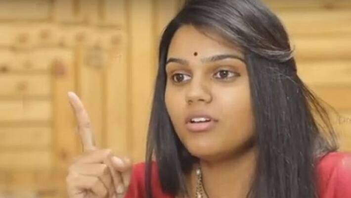 female singer blames a director female singer blames a director