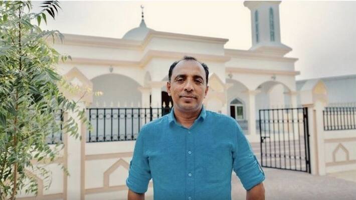 expat builds mosque in UAE and serves Iftar expat builds mosque in UAE and serves Iftar