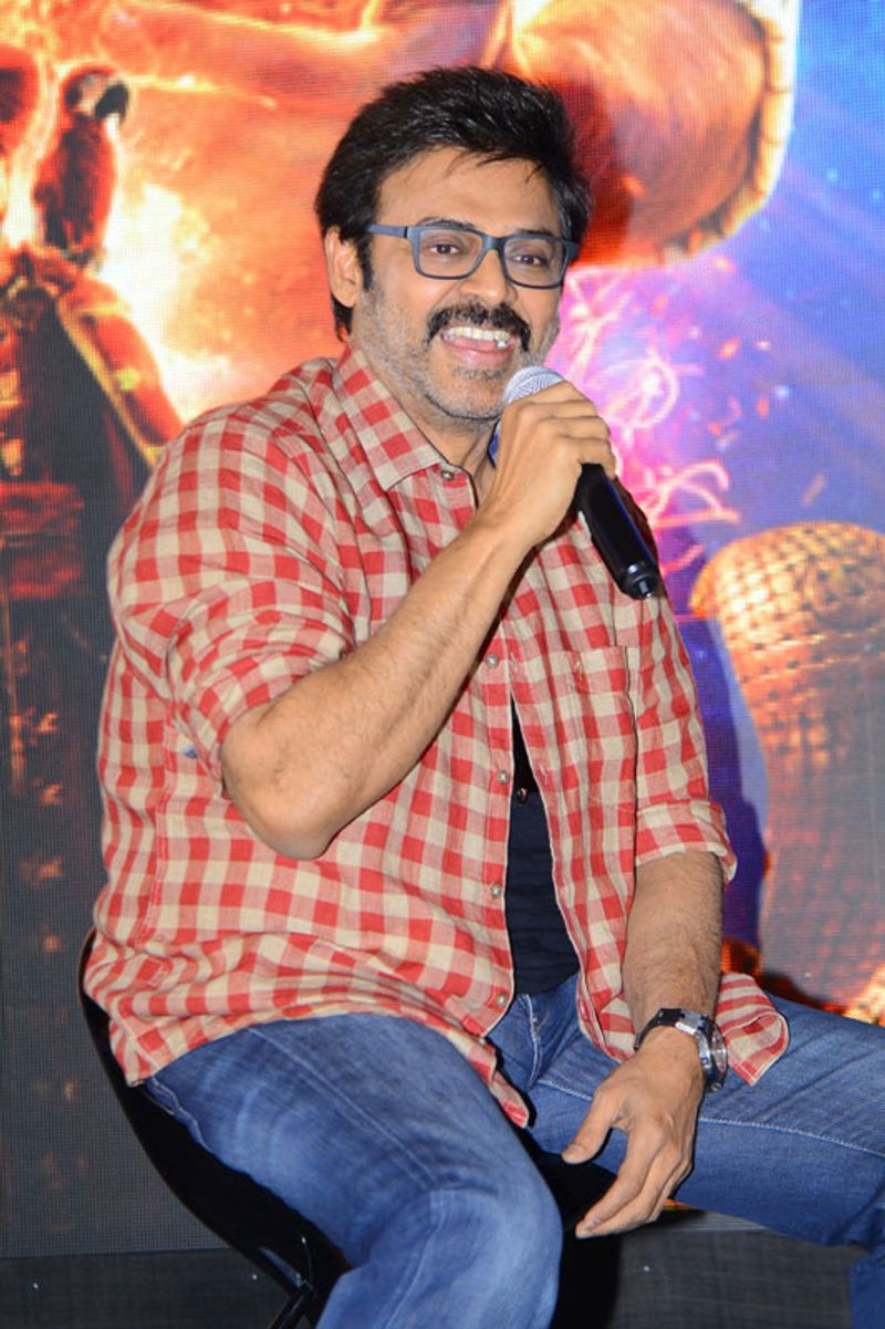 వెంకటేష్ కూడా 1996లో 8 సినిమాల షూటింగ్స్ లో పాల్గొన్నప్పటికీ అందులో 6 సినిమాలు అదే సంవత్సరంలో రిలీజ్ అయ్యాయి.