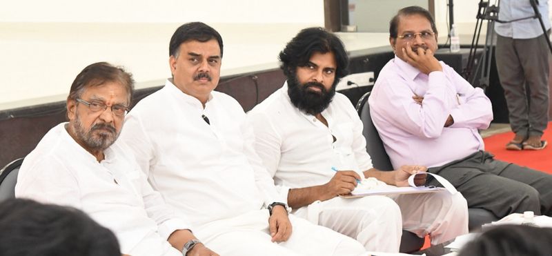 మీటింగ్ లకు అలాగే ఇతరత్రా సమావేశాలకు ప్రయాణాలకు ఎదో ఓకే విధంగా లక్షల్లో ఖర్చు చేయక తప్పదు. అందుకే పవన్ ఏడాదికో సినిమా చేయక తప్పదనే టాక్ మొదలైంది.