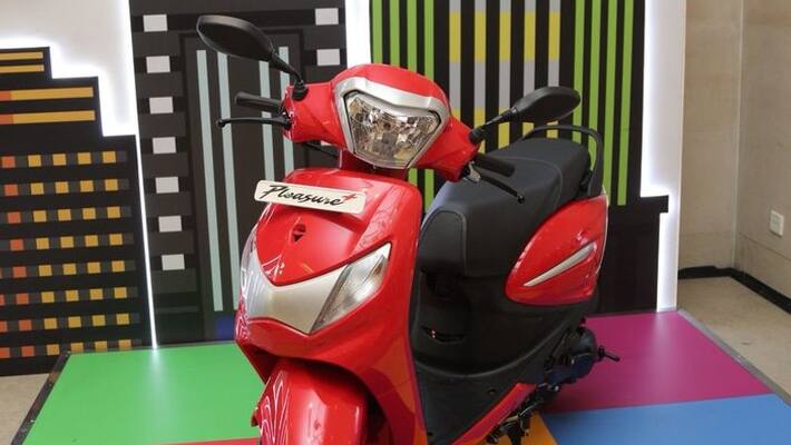 Hero motor corp launched pleasure pulse scooter Hero motor corp launched pleasure pulse scooter