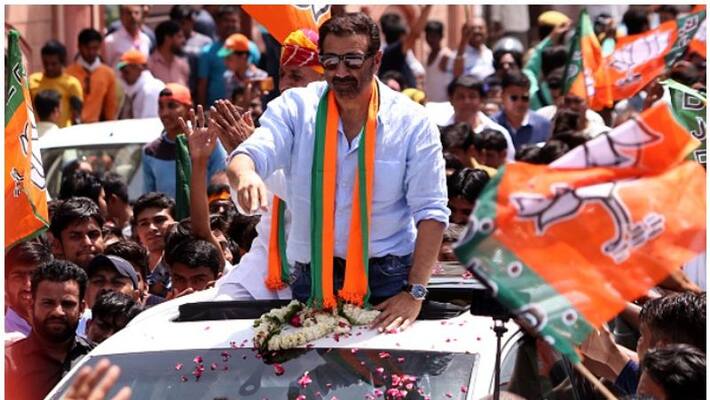 People troll Sunny Deol after MP appoints representative to do work in Gurdaspur People troll Sunny Deol after MP appoints representative to do work in Gurdaspur