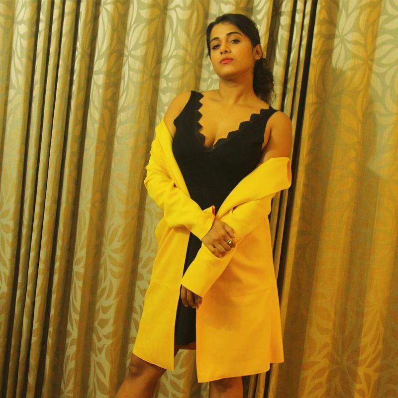 actress shilpa manjunaths hot photos