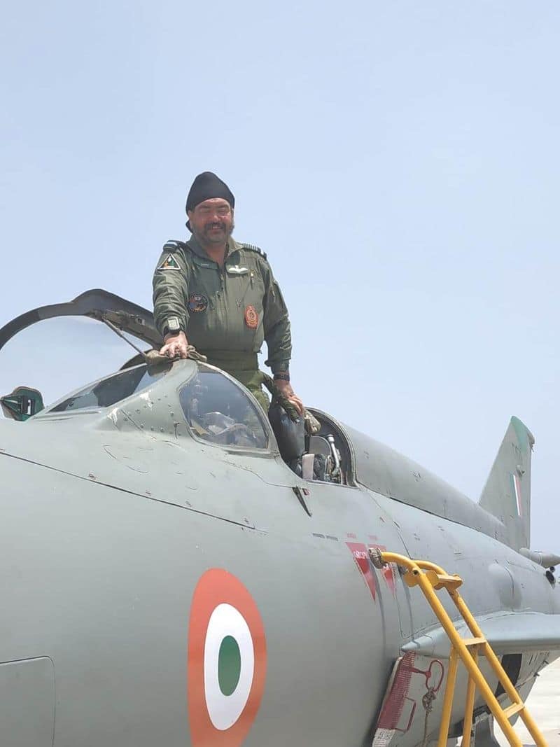 The Air Chief flew a dual and three solo sorties while flying the fighter jet.