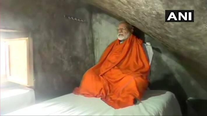 PM Modi Meditation in kedarnath PM Modi Meditation in kedarnath