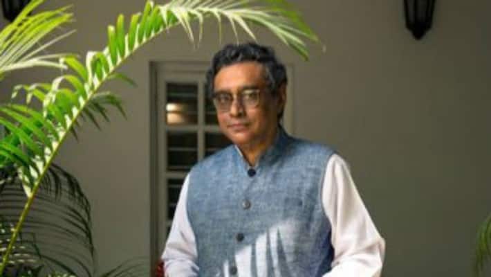 Swapan Dasgupta writes to Railway Minister Piyush Goyal bmm Swapan Dasgupta writes to Railway Minister Piyush Goyal bmm