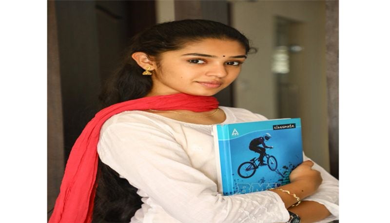 17 years famous young actress ask one crore salary for TV Show