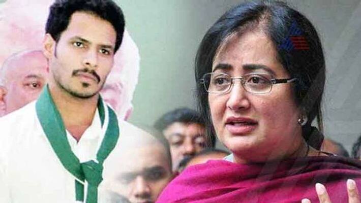 lacks of political experience in SumAlatha Says Nikhil Kumaraswamy snr lacks of political experience in SumAlatha Says Nikhil Kumaraswamy snr