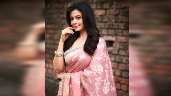 Koel mullick shared a video to wish happy puja Koel mullick shared a video to wish happy puja