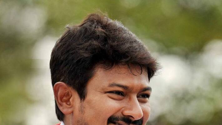 MK Azhagiri supporters shocking to Udayanidhi Stalin MK Azhagiri supporters shocking to Udayanidhi Stalin