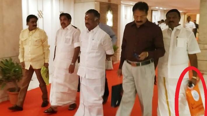 AC Shanmugam photo viral on internet AC Shanmugam photo viral on internet