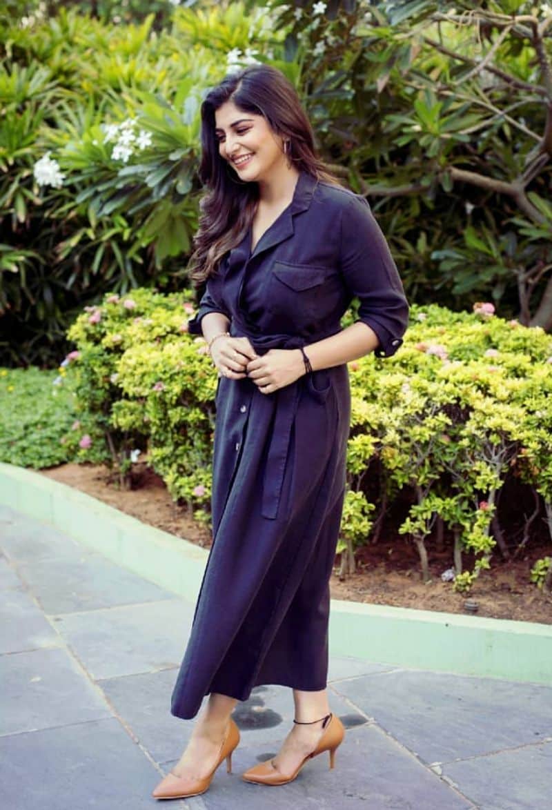 Actress Manjima Mohan Latest Colorful Photos ..!