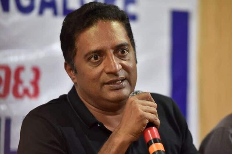 Prakash Raj: The popular actor stood as an independent candidate from Bengaluru Central (Karnataka). The actor stood defeated.