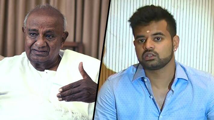 Prajwal Revanna refuses to take oath in the name of Deve Gowda Prajwal Revanna refuses to take oath in the name of Deve Gowda