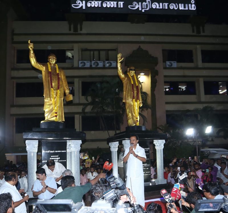 DMK Success Celebrate Colorful Photos