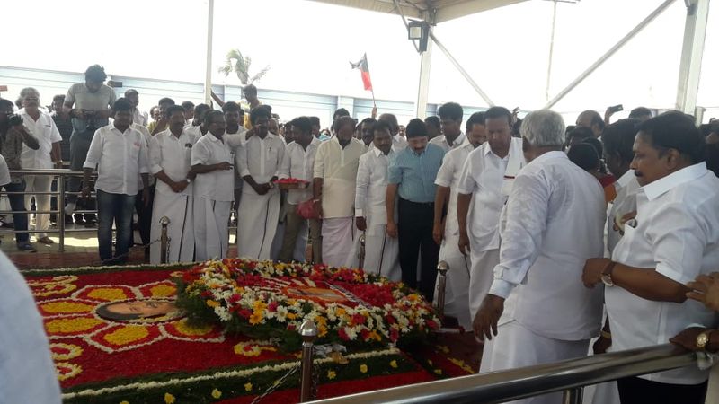 The photos of the entire DMK to Karunanidhi Samadhi ..!