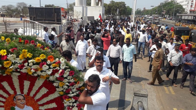 The photos of the entire DMK to Karunanidhi Samadhi ..!