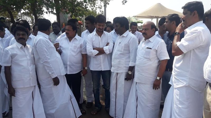 The photos of the entire DMK to Karunanidhi Samadhi ..!