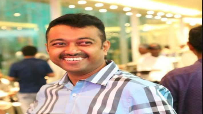Two TMC MLAs Leave for Delhi After 'Follow My Footsteps' Hint of Mukul Roy's Son; May Join BJP Two TMC MLAs Leave for Delhi After 'Follow My Footsteps' Hint of Mukul Roy's Son; May Join BJP
