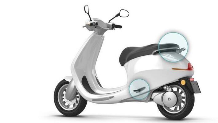 Bajaj Urbanite scooter spotted testing once again Bajaj Urbanite scooter spotted testing once again