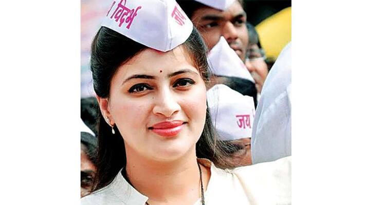 Navneet Kaur Rana From silver screen to Parliament Navneet Kaur Rana From silver screen to Parliament