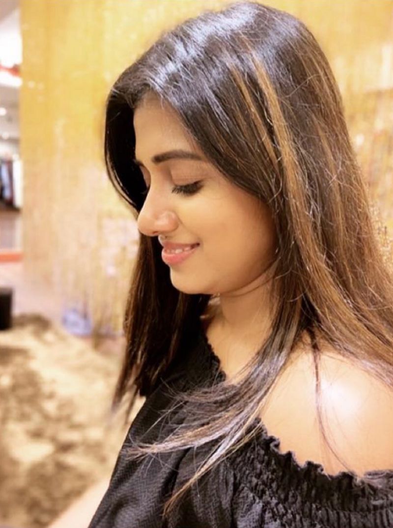 Idhaya Rani Shilpa Manjunath..! Stylish Photos..