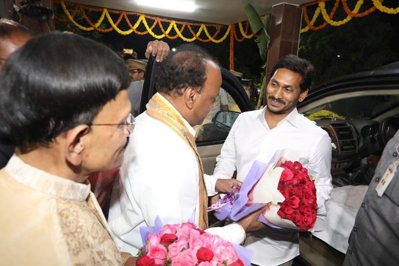 తిరుమలలో జగన్