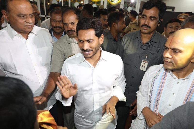 తిరుమలలో జగన్