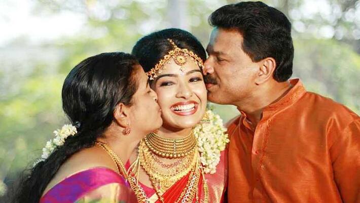 aranmani kili serial actress janu husband photo leaked aranmani kili serial actress janu husband photo leaked