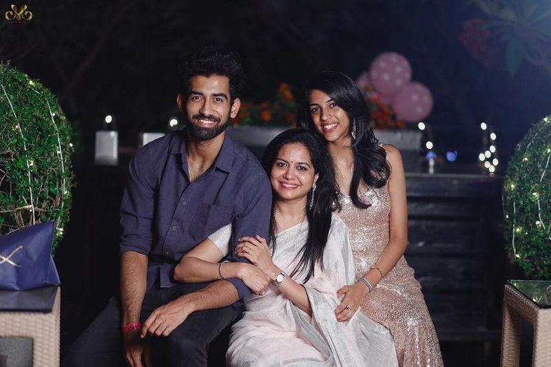 సింగర్ సునీత ఫ్యామిలీ
