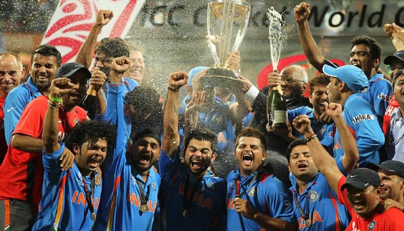 भारत विश्व का एकमात्र देश है जिसने 60, 50 और 20 ओवर के विश्व कप जीते हैं।