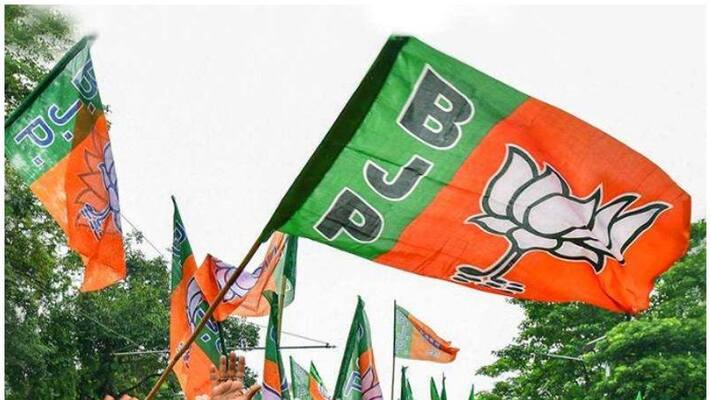 Village Panchayat Member With draw Her Support to BJP Village Panchayat Member With draw Her Support to BJP