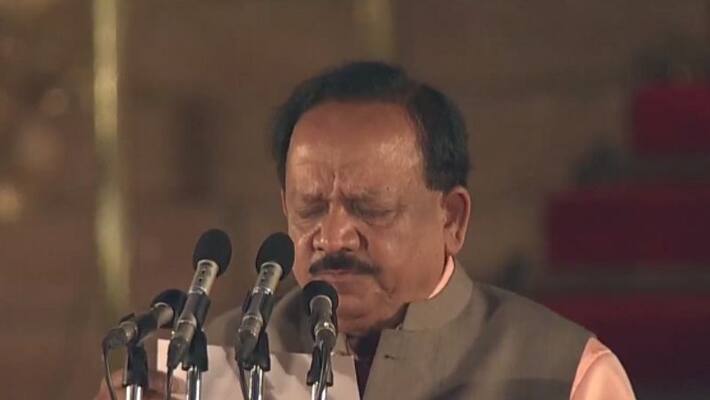 health Minister Harsh Vardhan urged people to unite in the fight against Covid health Minister Harsh Vardhan urged people to unite in the fight against Covid