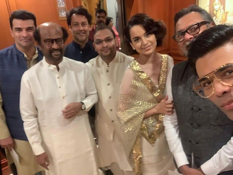 यह सेल्फी अपने आप में अनोखी है क्योंकि इसमें कंगना रनौत और करण जौहर एक साथ नजर आ रहे हैं। हैरानी की बात ये है कि यह दोनों अक्सर एक दूसरे के खिलाफ भड़काऊ बयान देते रहते हैं और ऐसे में दोनों का एक साथ दिखना काफी हैरान कर देने वाला साबित होता है।