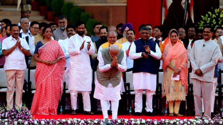 Smriti Irani is younger Minister in narendra modi cabinet Smriti Irani is younger Minister in narendra modi cabinet
