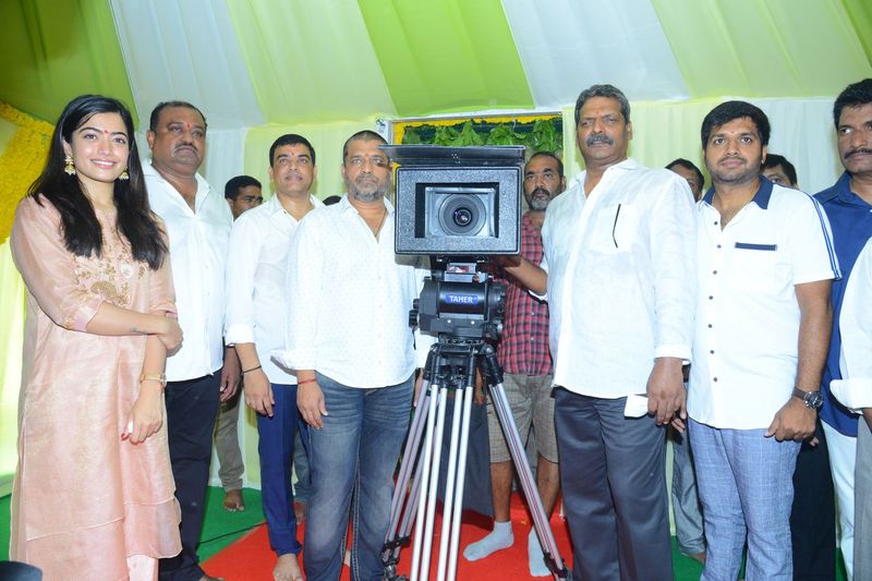 మల్లెమాల శ్యామ్ ప్రసాద్ రెడ్డి గారు కూడా వేడుకలో పాల్గొన్నారు.
