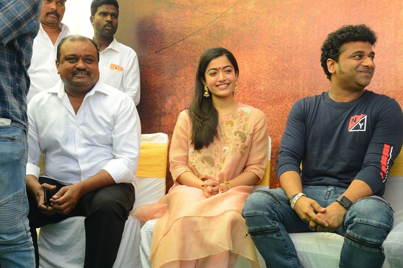 మహేష్ 'సరిలేరు నీకెవ్వరూ' ఓపెనింగ్..ఫొటోస్