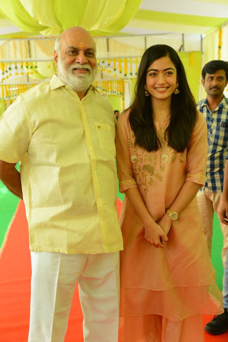 మహేష్ 'సరిలేరు నీకెవ్వరూ' ఓపెనింగ్..ఫొటోస్